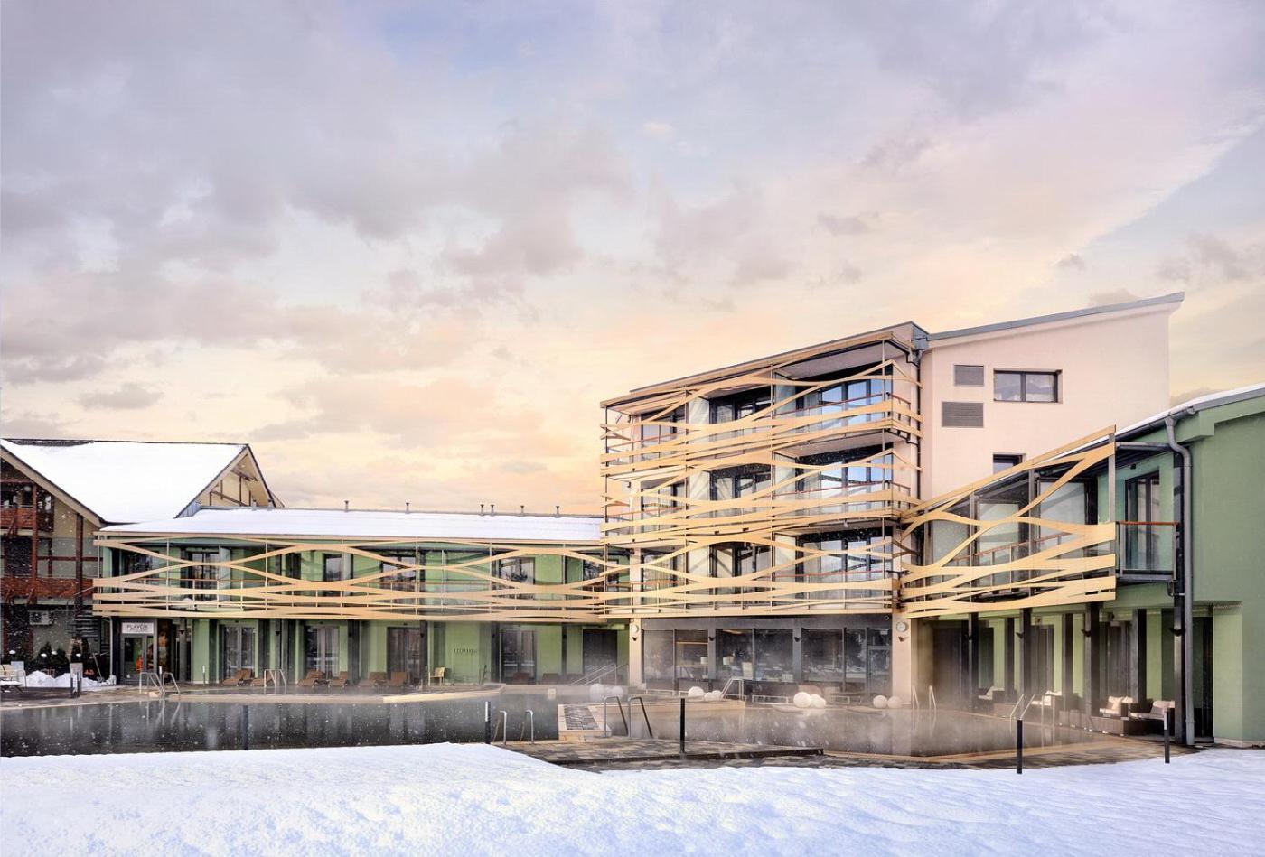 Hotel Galeria Thermal เบเชนยอวา ภายนอก รูปภาพ